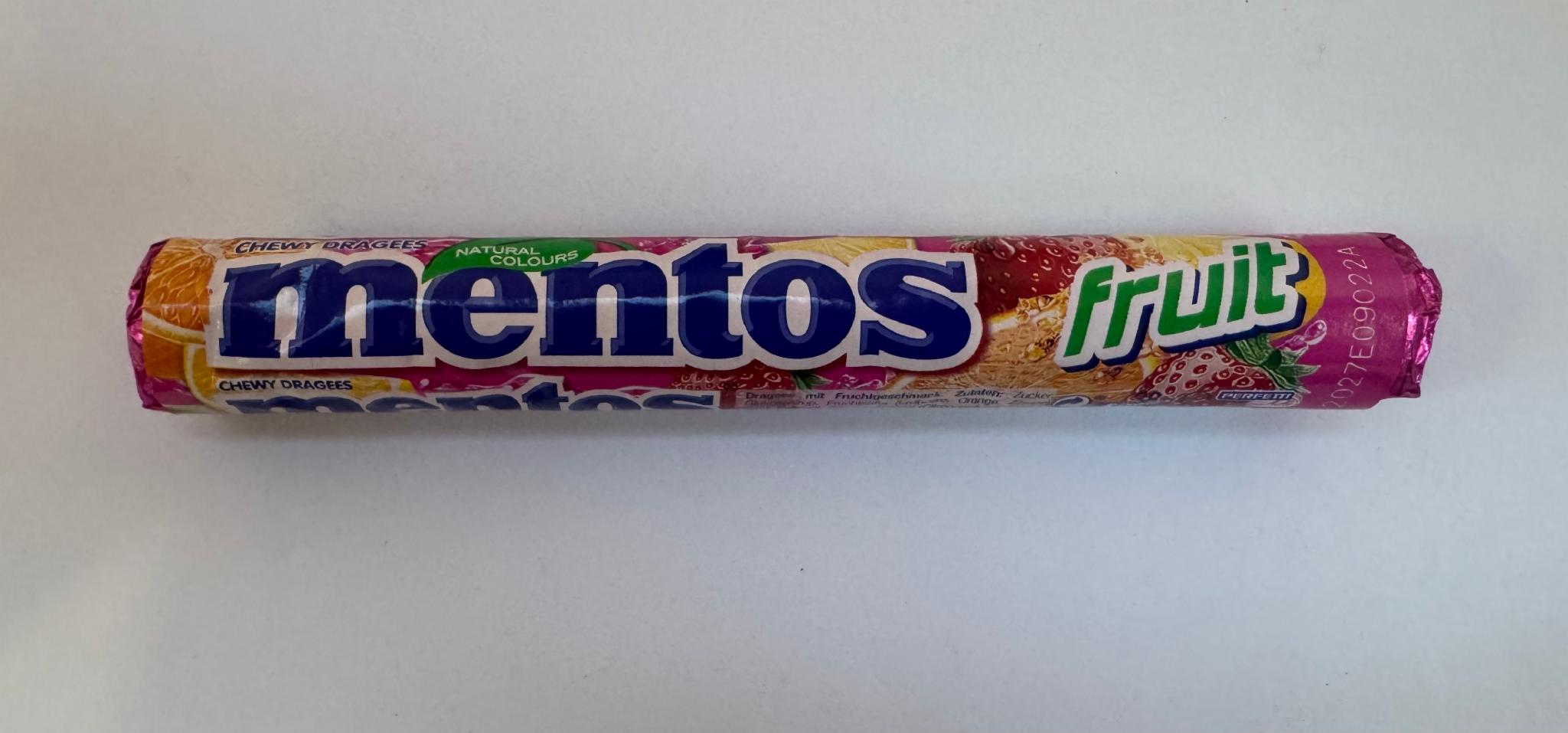 Жувальне драже Mentos Fruit  цукерки жувальні ментос 37,5 гр
