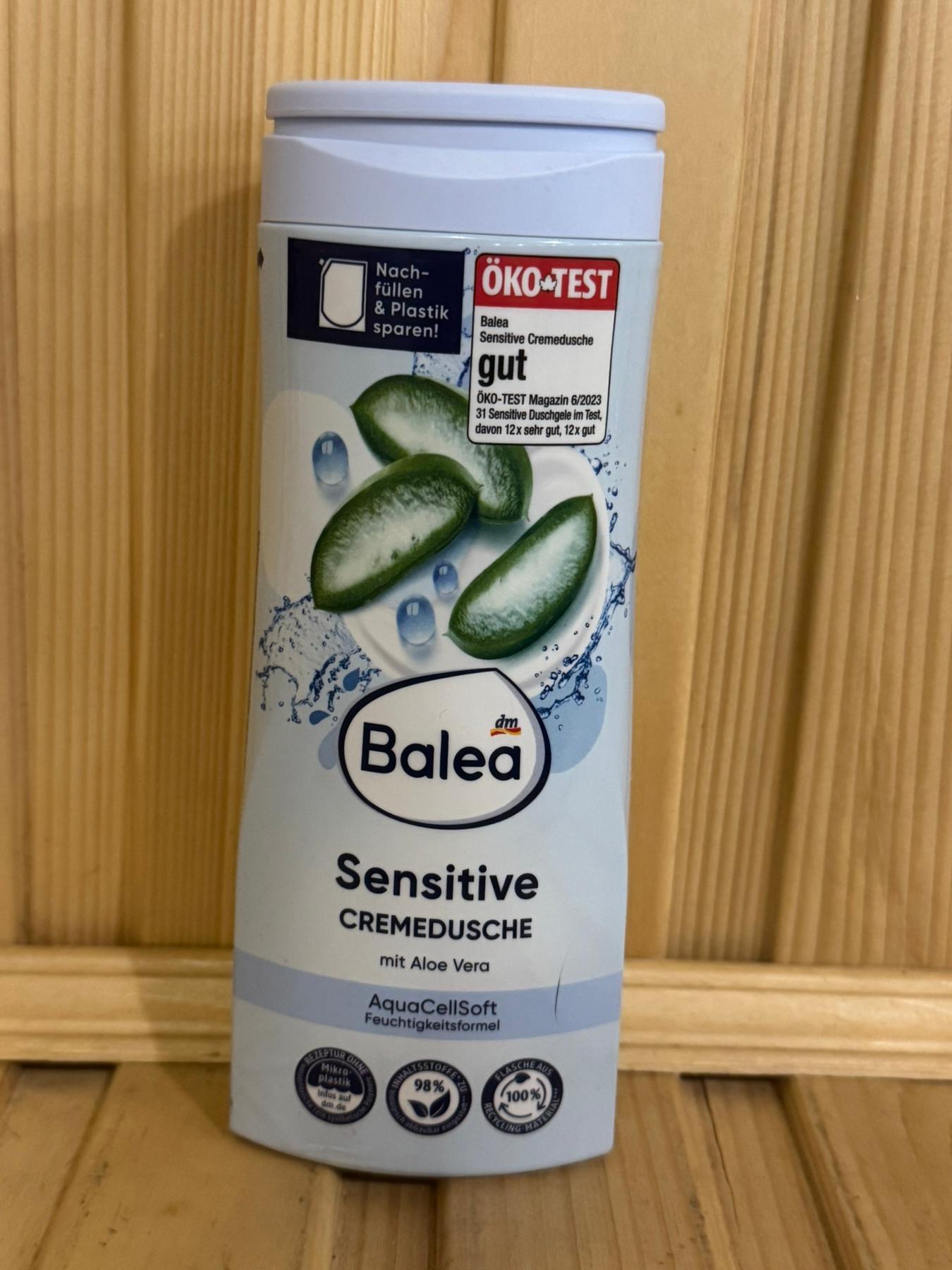 Кремовий гель для душу Balea Cremedusche Sensitive для чутливої шкіри із алое вера 300 мл