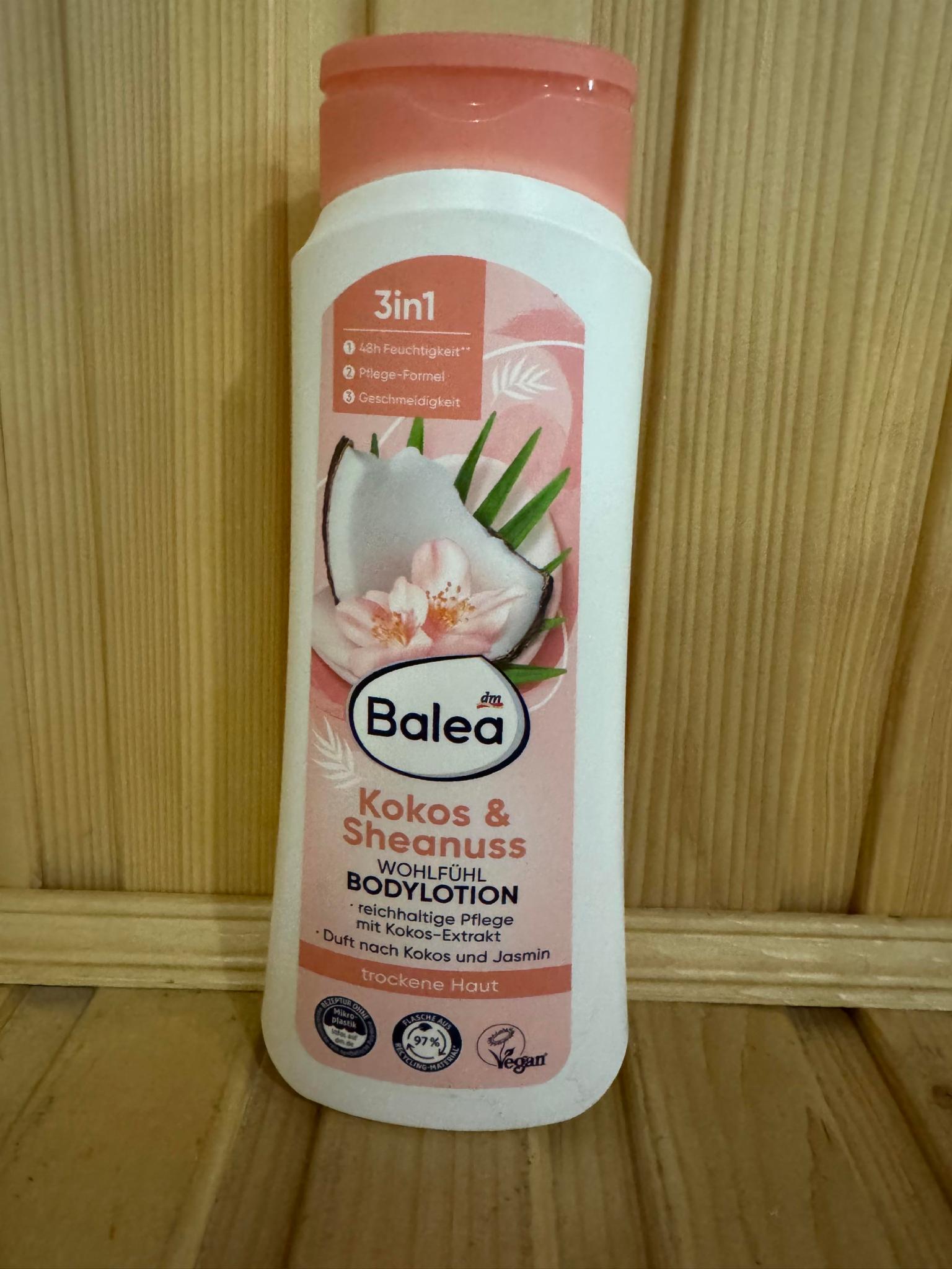 Лосьйон для тіла з кокосом та маслом ши Balea Wohlfühl Bodylotion Kokos & Sheanuss 400 мл