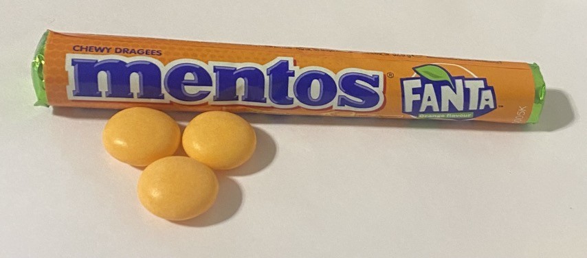 Жувальні цукерки Mentos Fanta Orange 37g